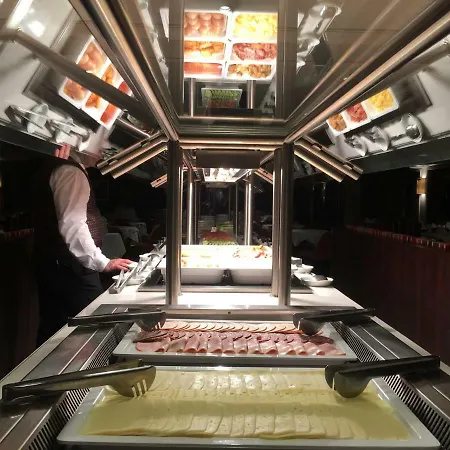 Select Ms Charles Dickens - Frankfurt Πλωτό κατάλυμα 5*