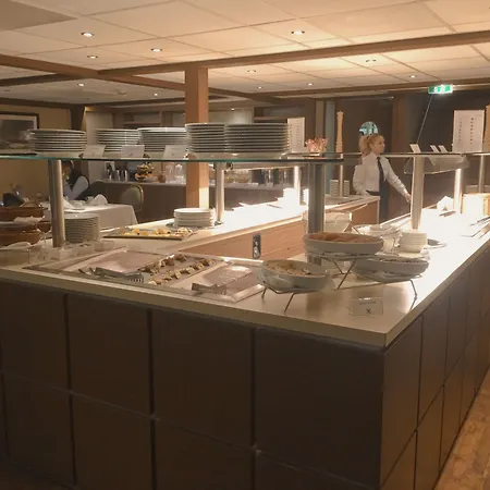 Select Ms Charles Dickens - Frankfurt Botel 5*
