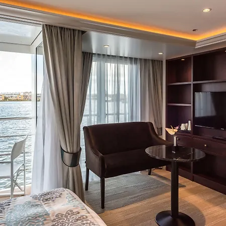 Úszó hotel Select Ms Charles Dickens - Frankfurt 5*